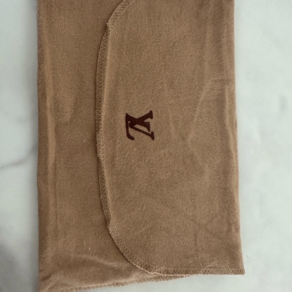 Louis Vuitton Small Ring Agenda Cover - Picture 9 of 9